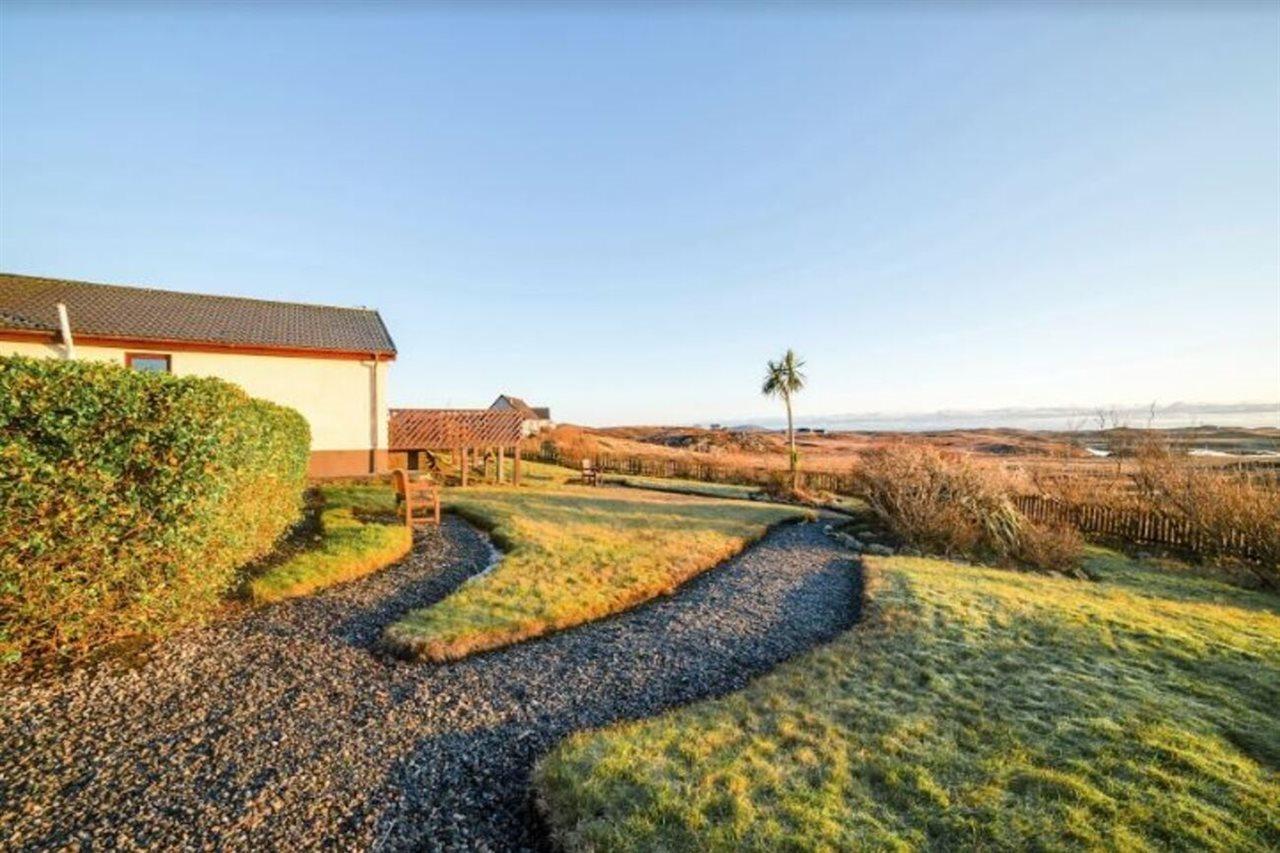 Orasay Inn South Uist Extérieur photo